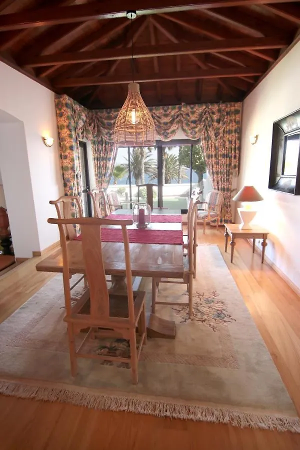 Villa Vista Del Mar - Oceanfront Luxury With Private Pool Costa Teguise
