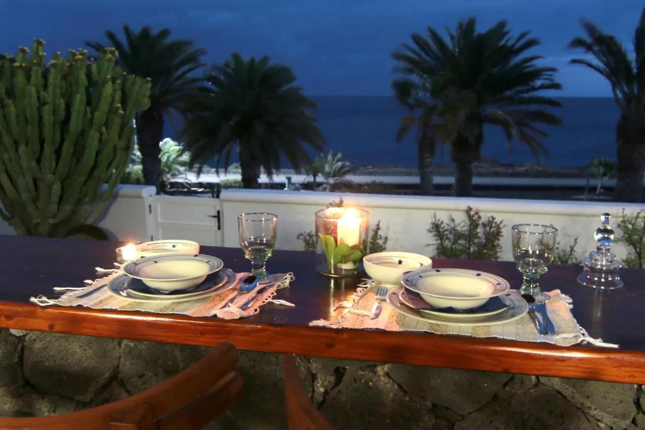 Villa Vista Del Mar - Oceanfront Luxury With Private Pool Costa Teguise