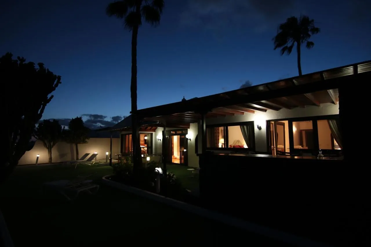 Villa Vista Del Mar - Oceanfront Luxury With Private Pool Costa Teguise