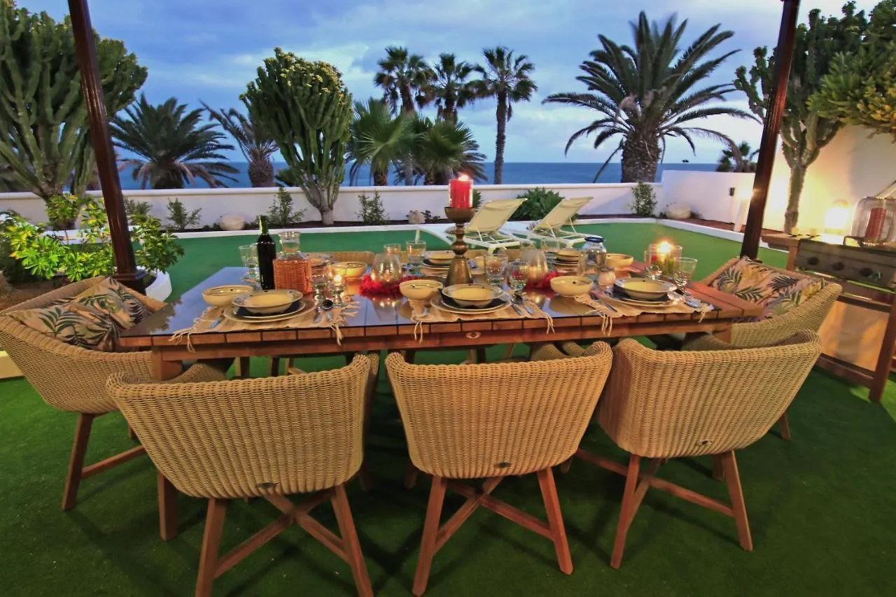 Villa Vista Del Mar - Oceanfront Luxury With Private Pool Costa Teguise