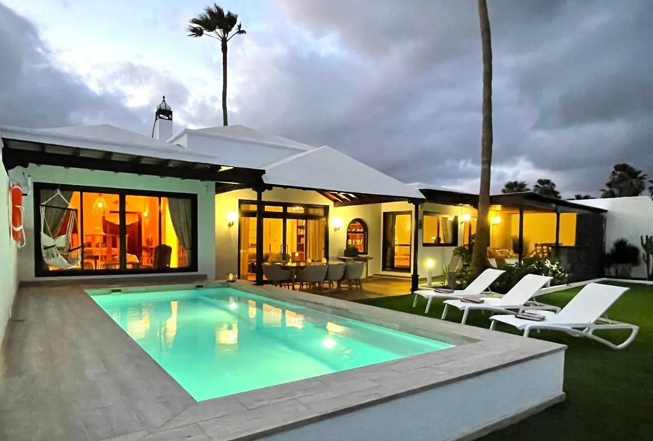 Villa Vista Del Mar - Oceanfront Luxury With Private Pool contacts