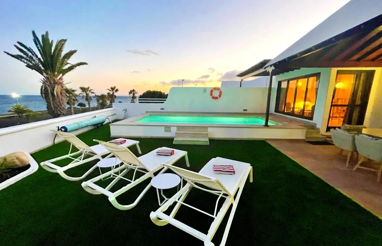 Villa Vista Del Mar - Oceanfront Luxury With Private Pool Costa Teguise